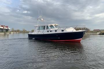 Aquastar 38 Aft Cockpit